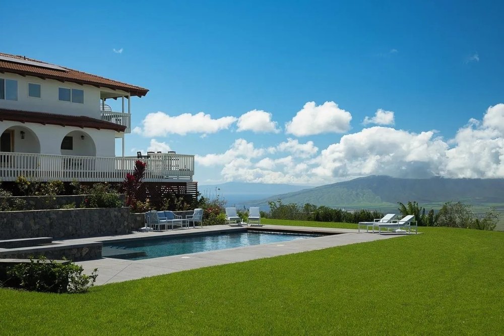 Pool outside of a luxury home in Hawaii belonging to supermodel Jessica Stam