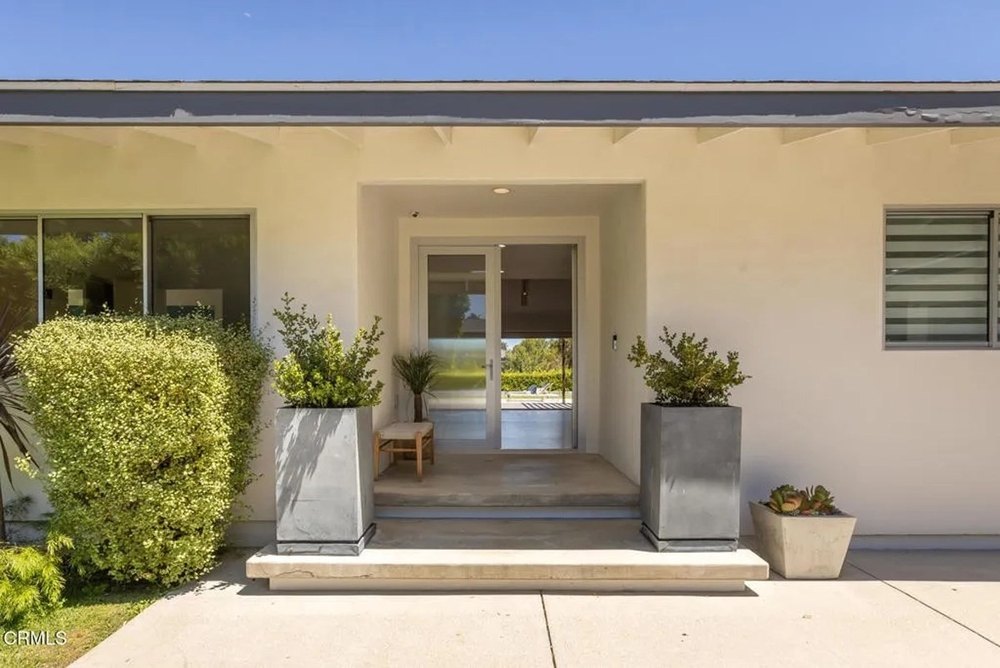 Entrance to Josh Duhamel home in Encino California