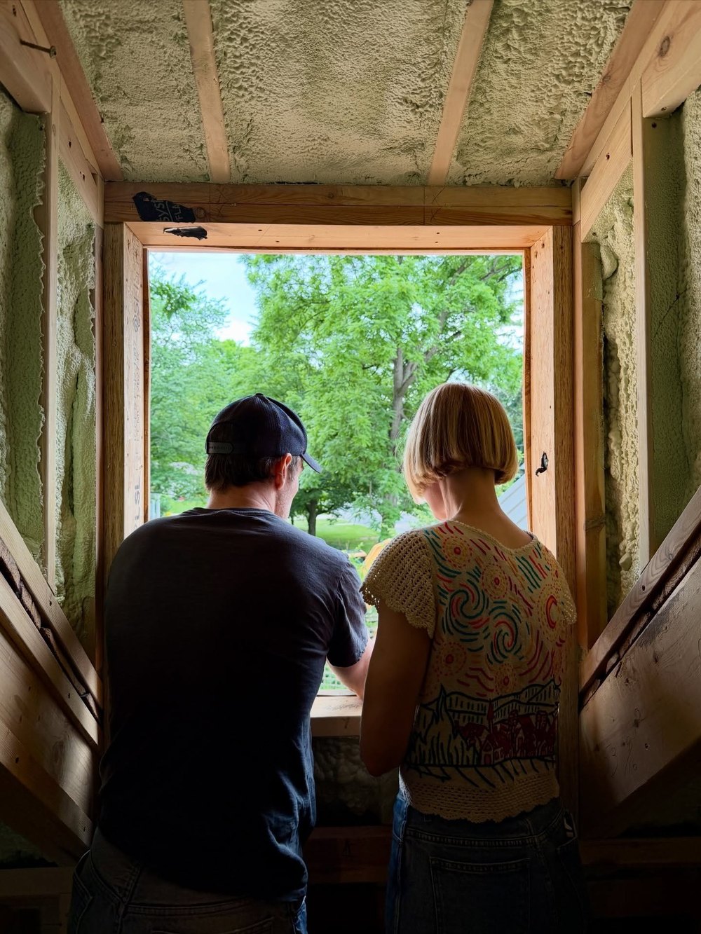 Leslie Bibb Shares Glimpse At Renovations At Upstate New York Home