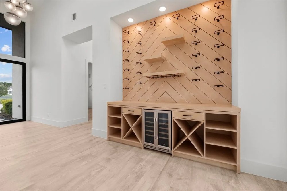 EXCLUSIVE: Simone Biles and Jonathan Owens List $1.2 Million Texas Home They Lived In While Building Their Dream Mansion