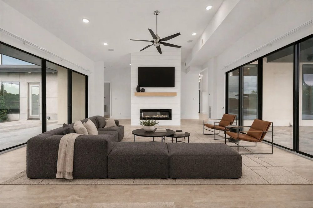 EXCLUSIVE: Simone Biles and Jonathan Owens List $1.2 Million Texas Home They Lived In While Building Their Dream Mansion