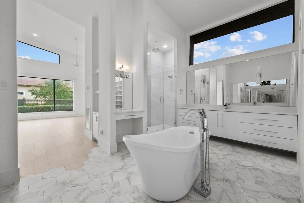 EXCLUSIVE: Simone Biles and Jonathan Owens List $1.2 Million Texas Home They Lived In While Building Their Dream Mansion