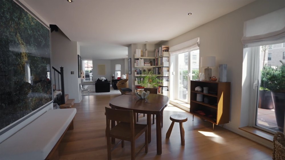Bright Modern Open-Concept Dining Area with Wooden Dining Table and Bench